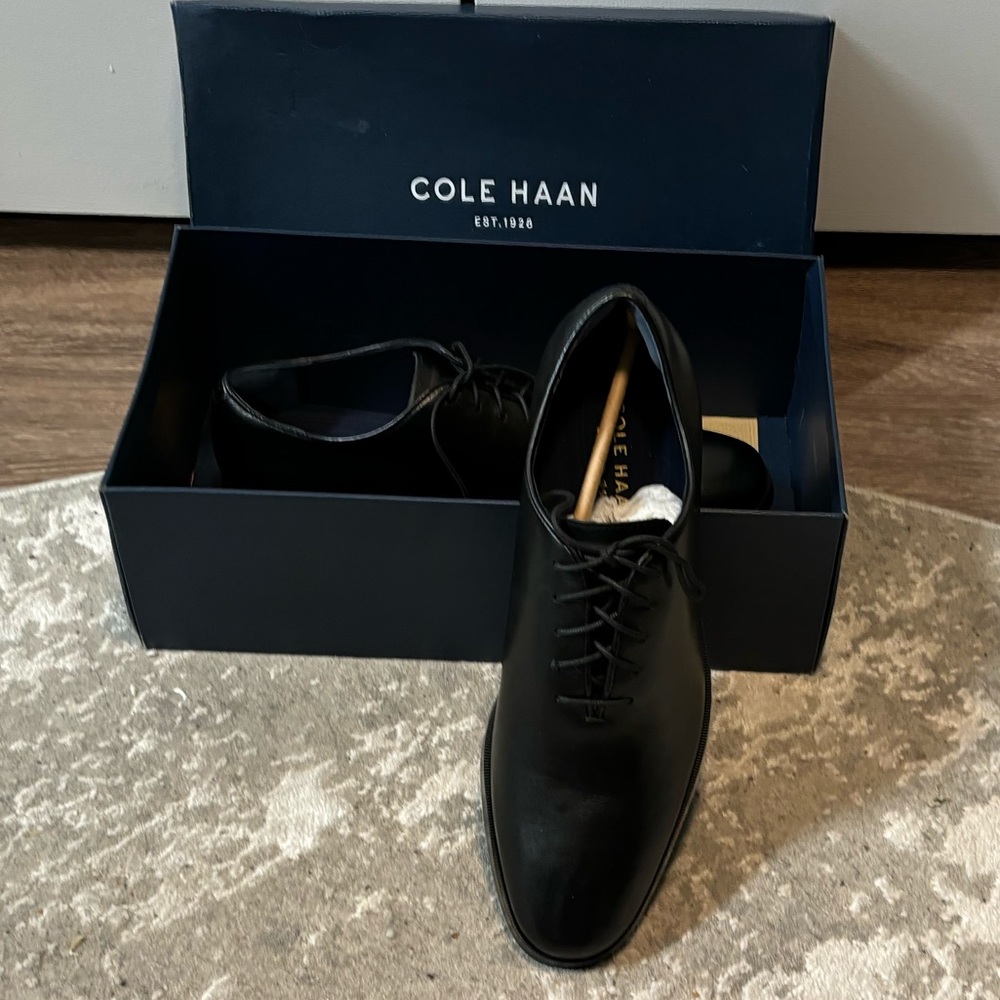 9.5m. COLE HAAN  name Jefferson GR WHLCUT